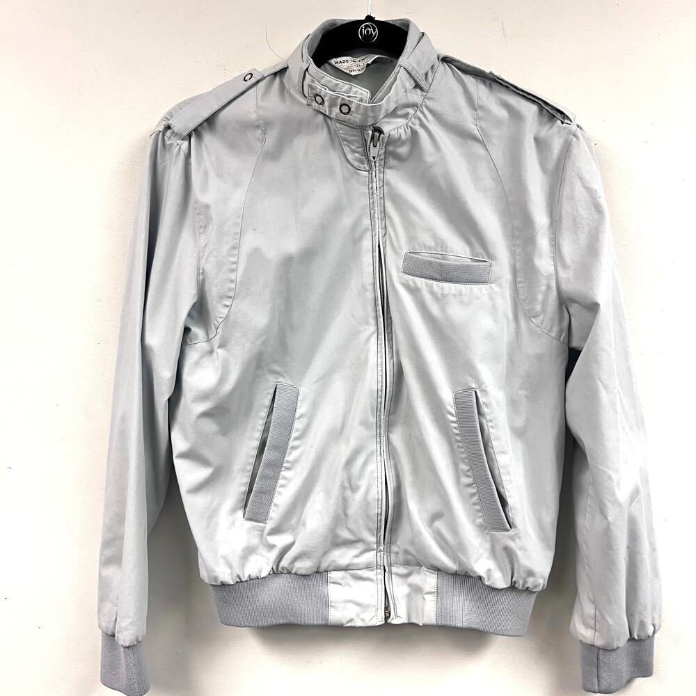 Vintage Men's 1980's 1990's light gray bomber jacket full zip Large windbreaker